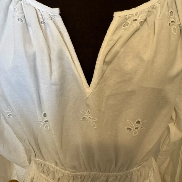 Eyelet White Embroidered Dress - Picture 2 of 8